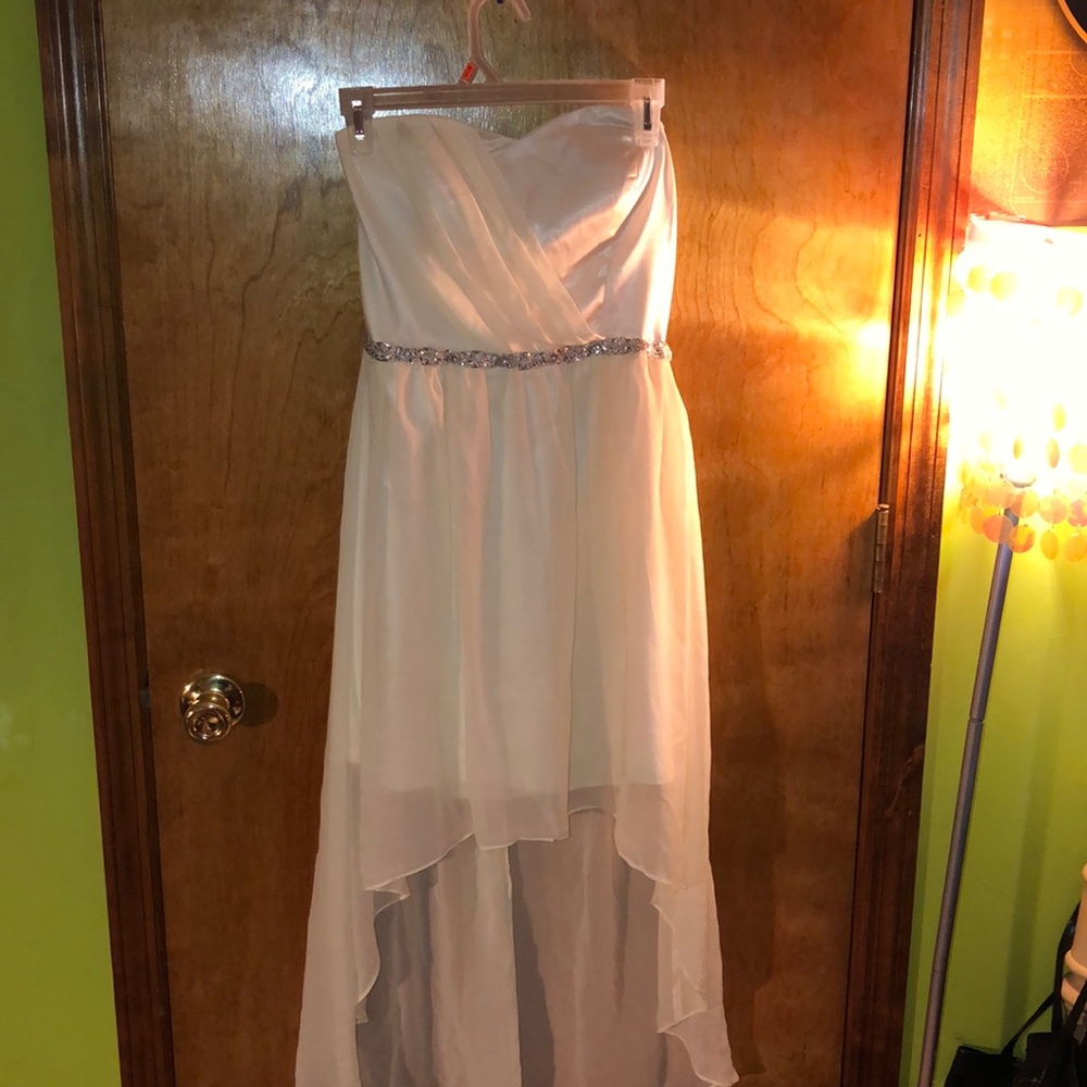 Strapless cream / white formal dress